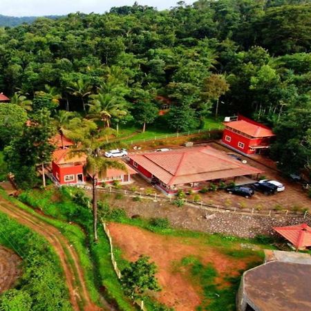 Cs County Resort Sakleshpur Exterior foto